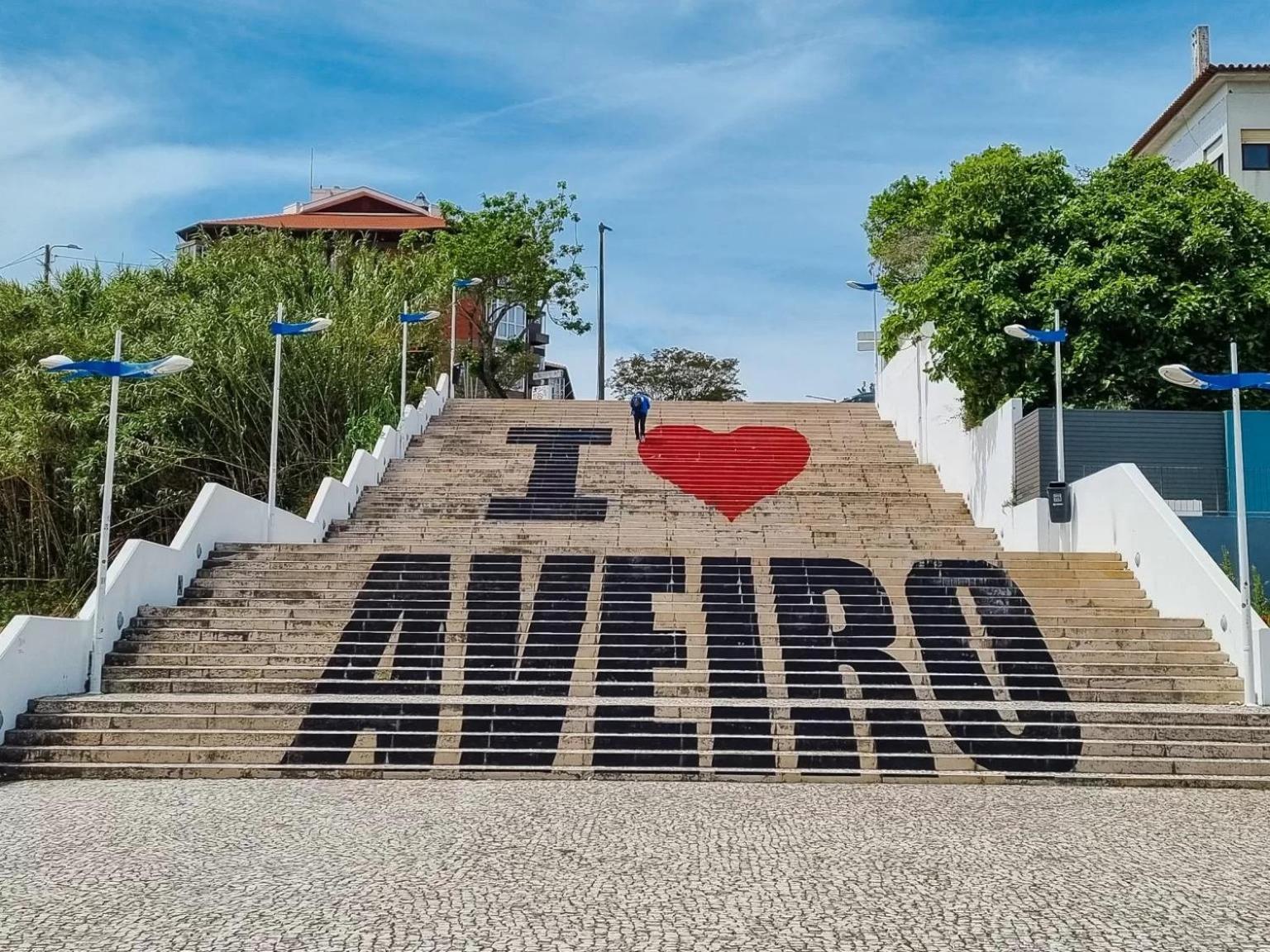 J.m. * Aveiro
